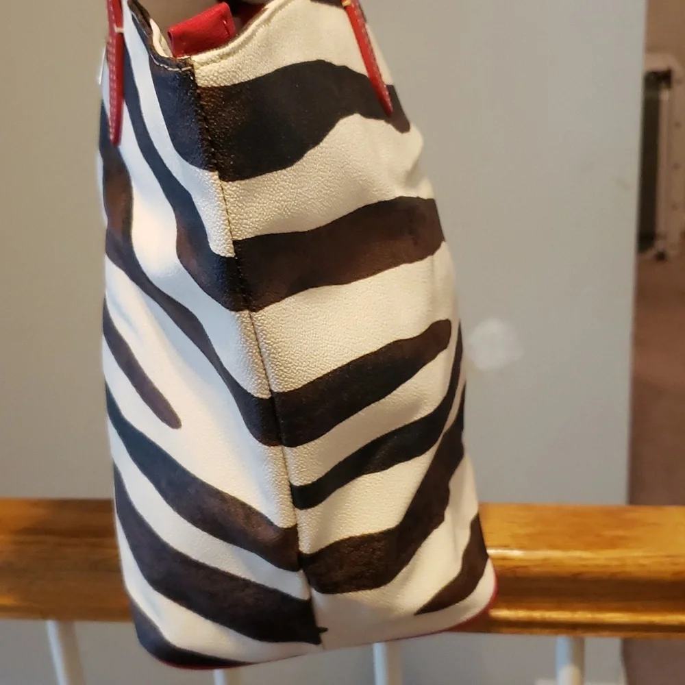 Dooney and Bourke zebra tote - Picture 6 of 16